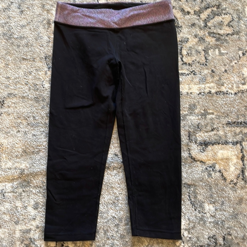 Ivivva by Lululemon Capri Pants
